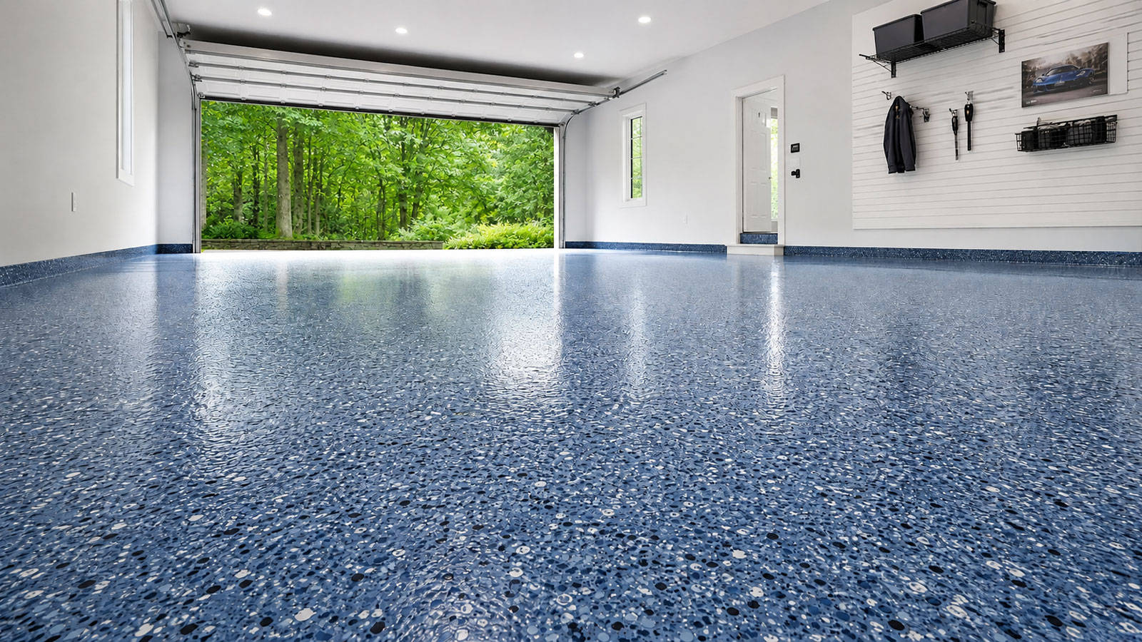 Flake garage floor coating